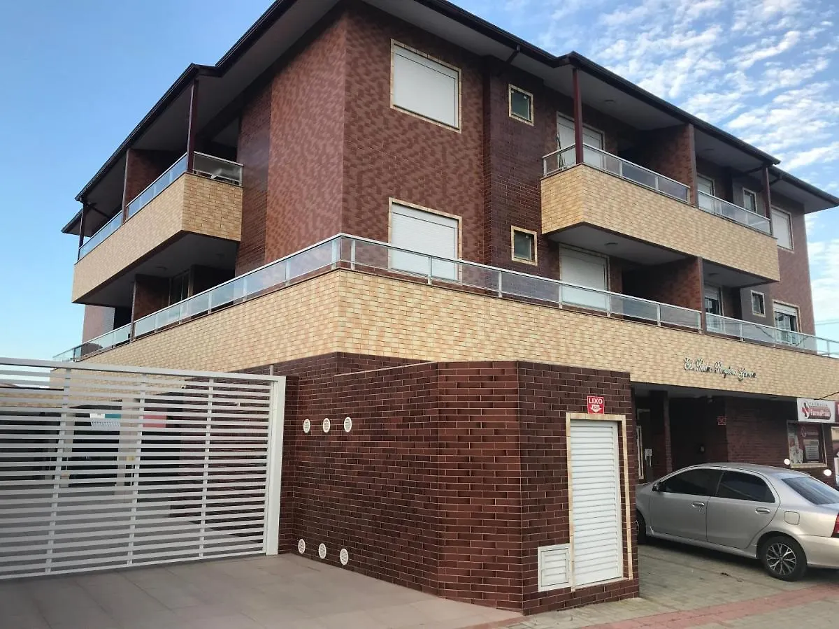 Praia De Fora Apto Mobiliado Sem Roupas De Cama Nem De Banho Florianópolis Apartamento
